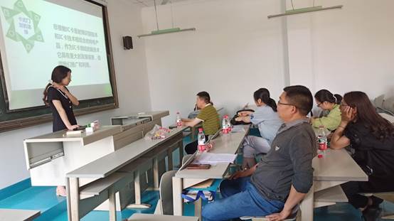 说明: G:\毕业设计\自动化工程系\2021届毕业设计资料\答辩现场\1622422220096.jpg